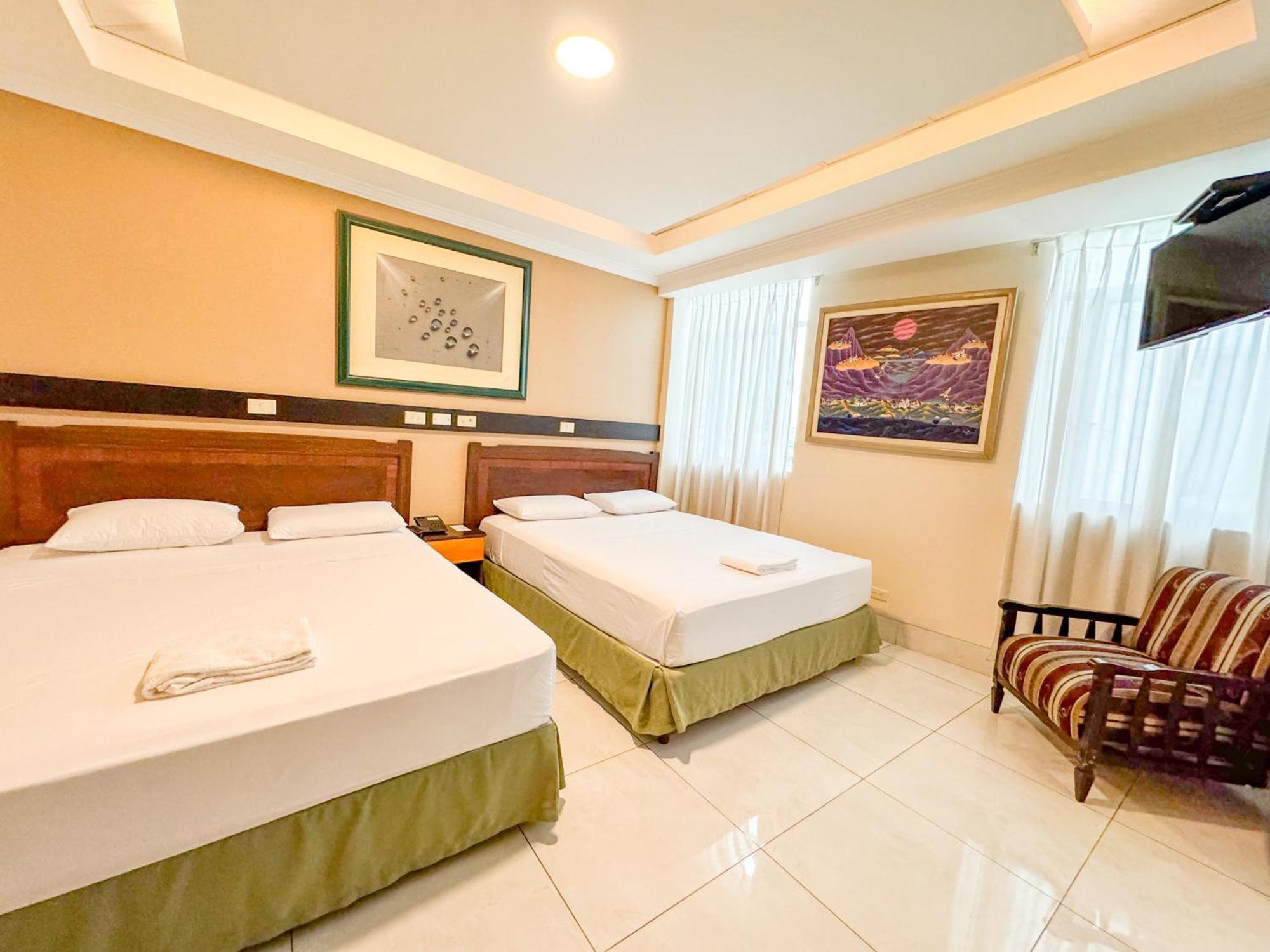 Gh Alexander Hotel Гуаякуил Екстериор снимка