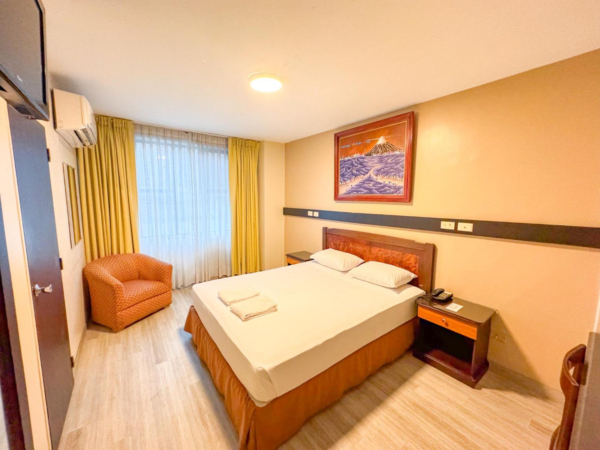 Gh Alexander Hotel Гуаякуил Екстериор снимка